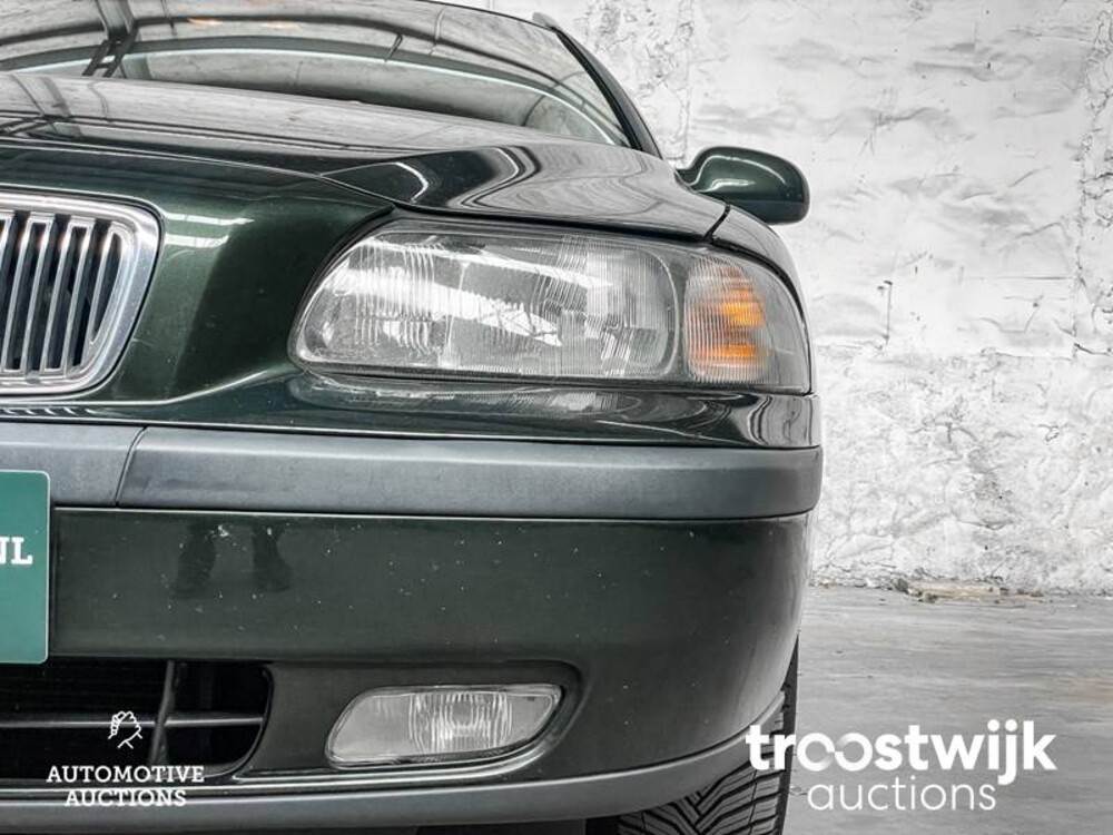 Volvo V70 Comfort Line station 2.4 140 PS 2001, 40-HK-XK