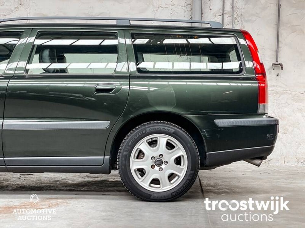 Volvo V70 Comfort Line station 2.4 140 PS 2001, 40-HK-XK