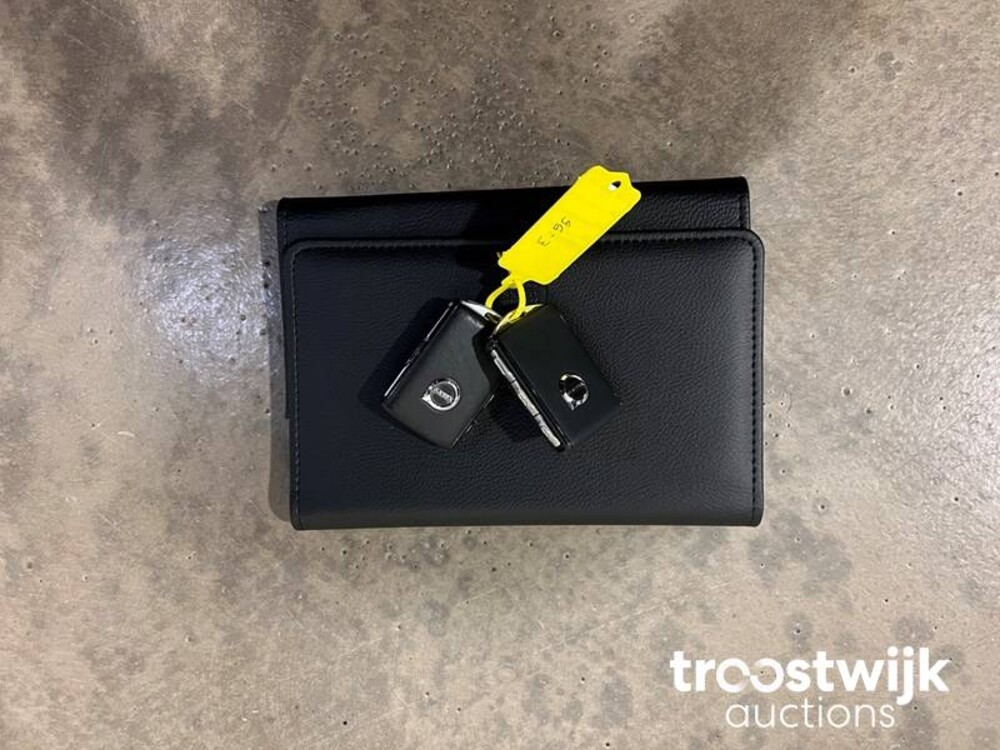 Volvo XC60 D4 Geartronic AWD Inscription 190pk 2018 -Orig. NL-, RL-821-P