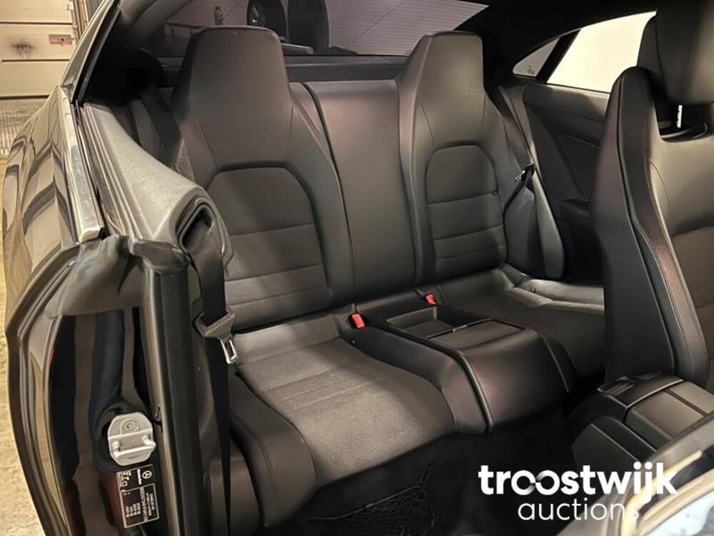 Mercedes-Benz E200 CGI Elegance Avantgarde 184pk 2010, XD-523-H