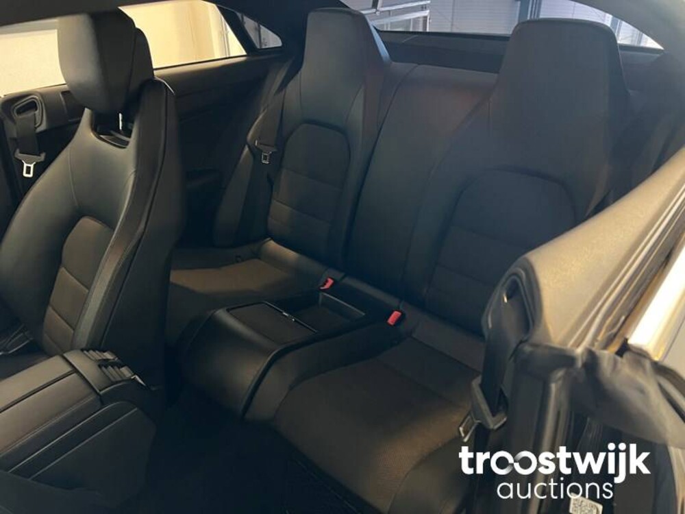 Mercedes-Benz E200 CGI Elegance Avantgarde 184pk 2010, XD-523-H