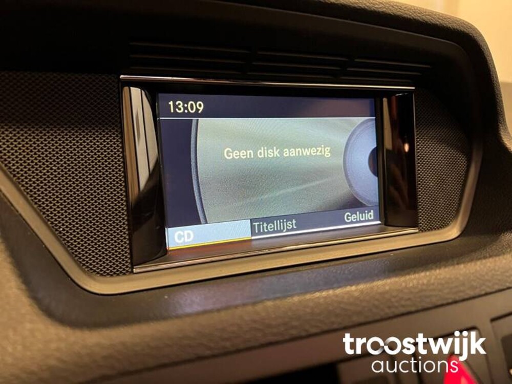 Mercedes-Benz E200 CGI Elegance Avantgarde 184pk 2010, XD-523-H