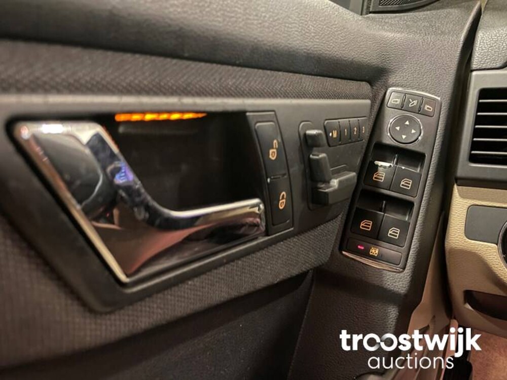 Mercedes-Benz GLK320 CDI 4Matic First Edition 224pk 2009, 64-TVN-4