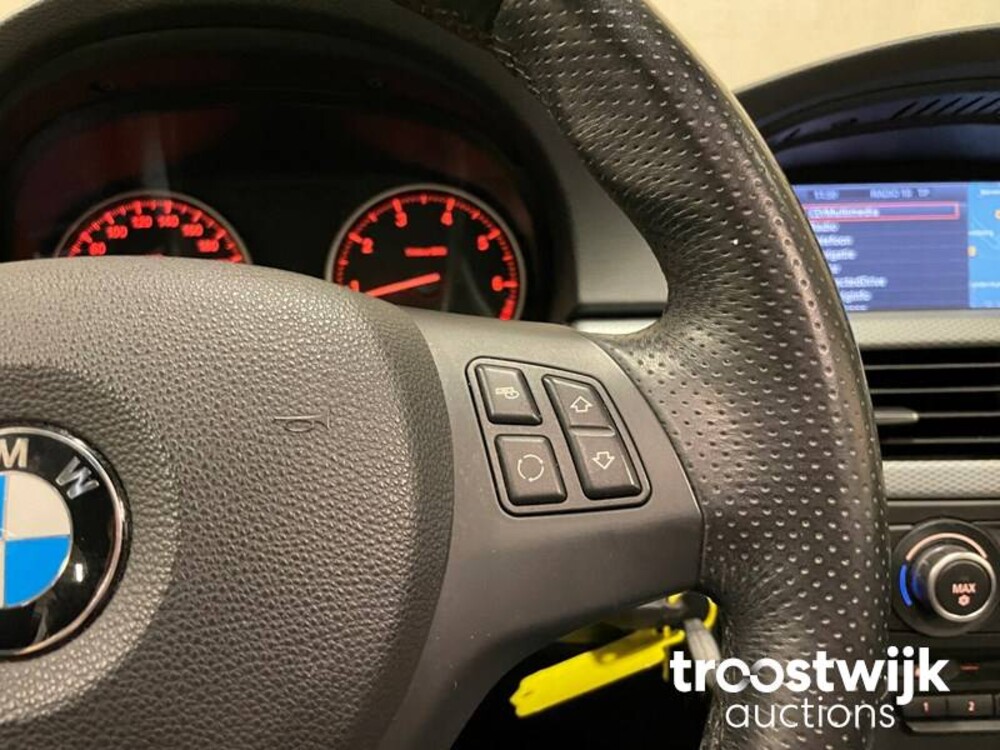 BMW 318i Touring Corporate Lease M Sport Edition 3-serie 136pk E90/E91 2013 -Orig. NL-, 90-ZLH-6