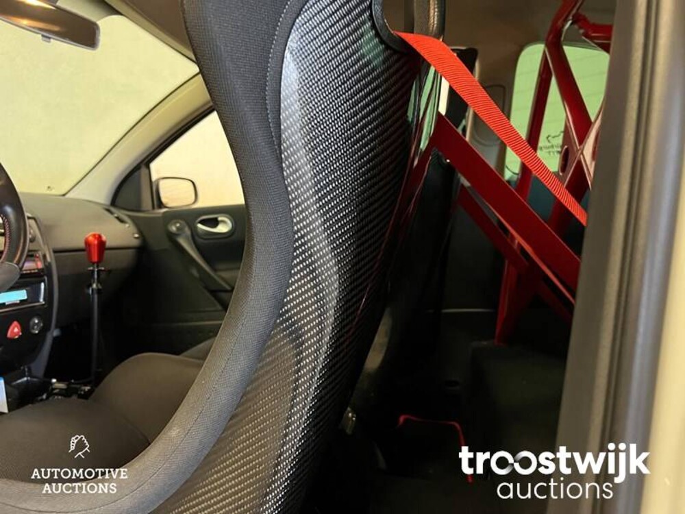 Renault Megane 2.0-16V T F1Team R26 2.0-16V 230pk 2009, L-163-GR