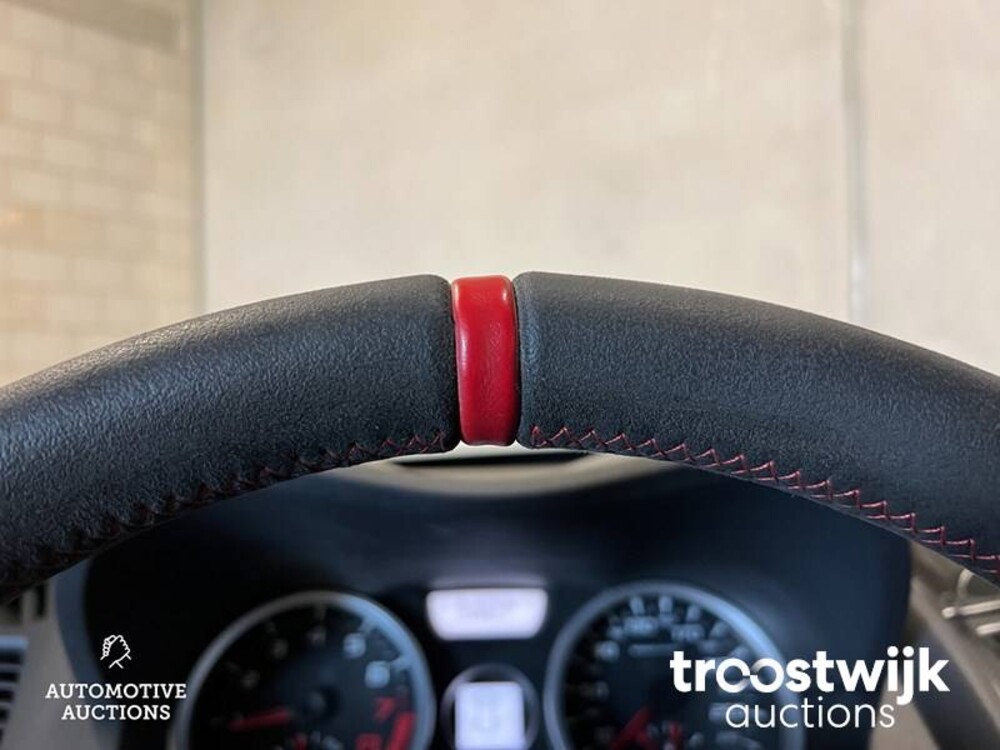 Renault Megane 2.0-16V T F1Team R26 2.0-16V 230pk 2009, L-163-GR