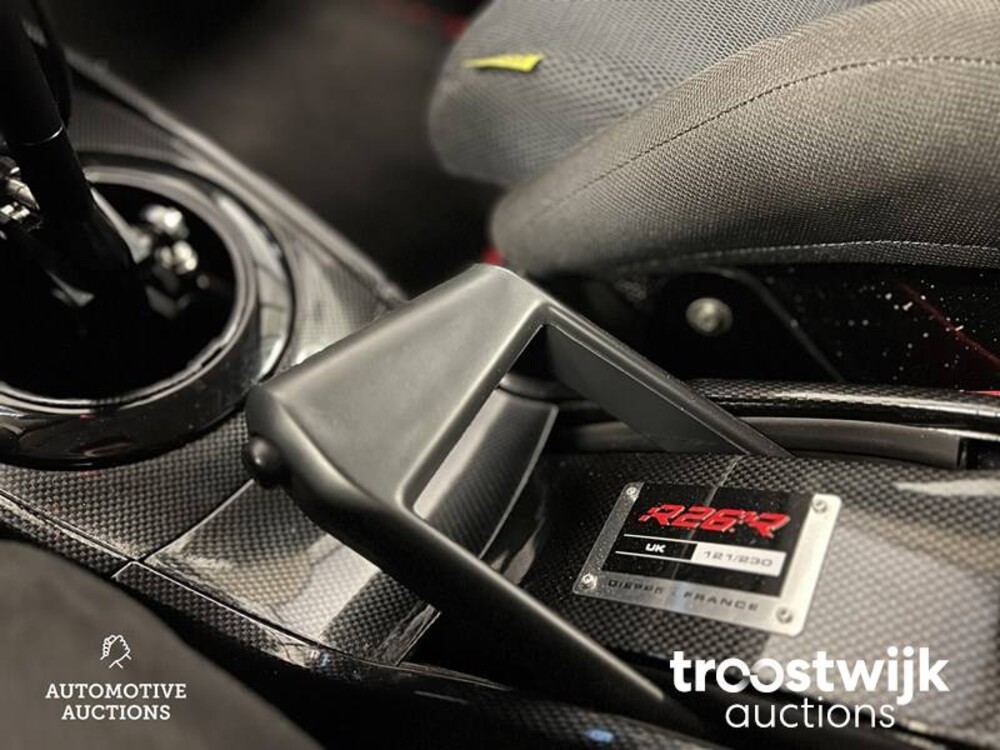 Renault Megane 2.0-16V T F1Team R26 2.0-16V 230pk 2009, L-163-GR