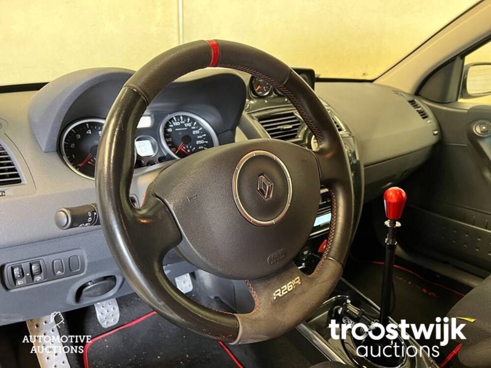 Renault Megane 2.0-16V T F1Team R26 2.0-16V 230pk 2009, L-163-GR
