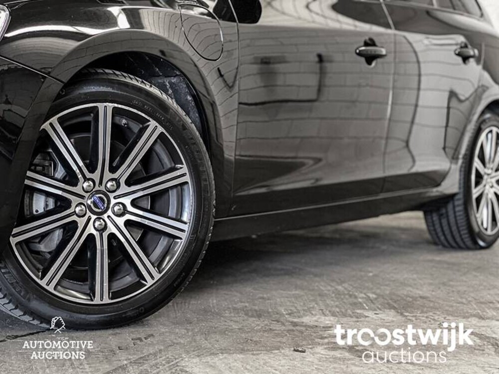 Volvo V60 2.4 D5 Twin Engine Plug-in Hybrid Special Edition 163pk 2016, -Orig. NL-, KZ-683-B