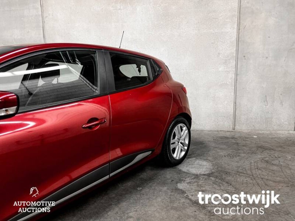 Renault Clio TCe Zen 90pk 2017 -Orig. NL-, PG-557-D