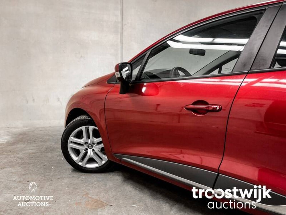 Renault Clio TCe Zen 90pk 2017 -Orig. NL-, PG-557-D