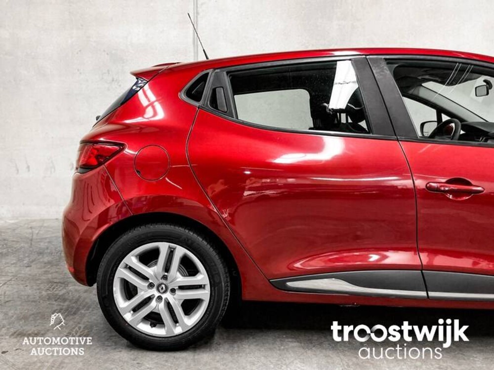 Renault Clio TCe Zen 90pk 2017 -Orig. NL-, PG-557-D