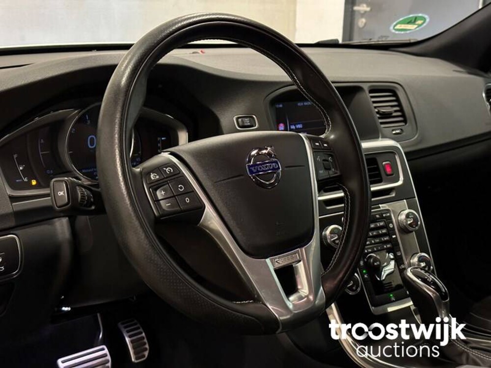 Volvo V60 Business Sport 2.0 D4 190pk 2018 -Orig. NL-, TL-707-B