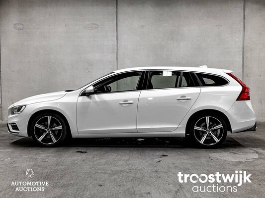 Volvo V60 Business Sport 2.0 D4 190pk 2018 -Orig. NL-, TL-707-B