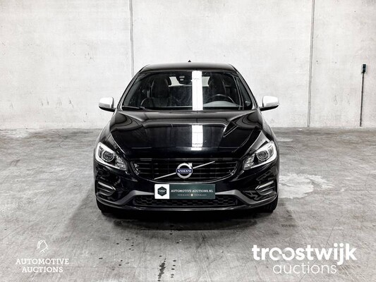 Volvo V60 R-Design 2.4 D6 Twin Engine 220hp 2015 -Orig. NL-, GJ-646-L