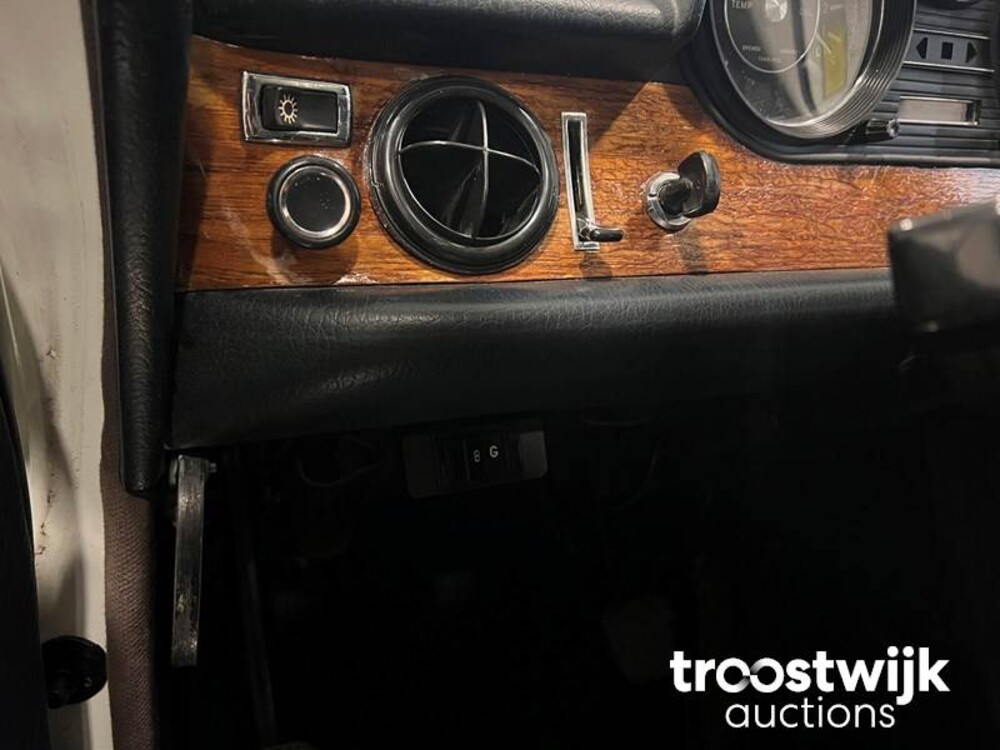 Mercedes-Benz 250ce 200-280 (W115) 160pk 1969