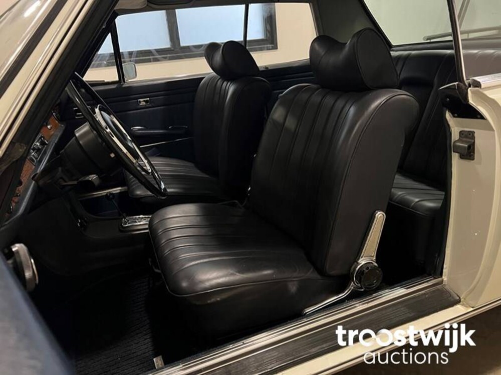 Mercedes-Benz 250ce 200-280 (W115) 160pk 1969