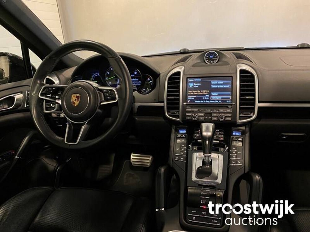 Porsche Cayenne S E-Hybrid 3.0 V6 Sport Chrono 416pk 2015 -Orig NL-, HF-254-S