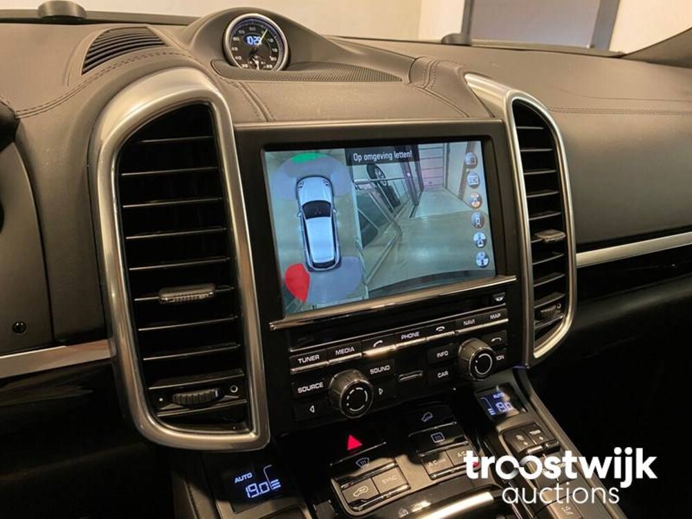 Porsche Cayenne S E-Hybrid 3.0 V6 Sport Chrono 416pk 2015 -Orig NL-, HF-254-S