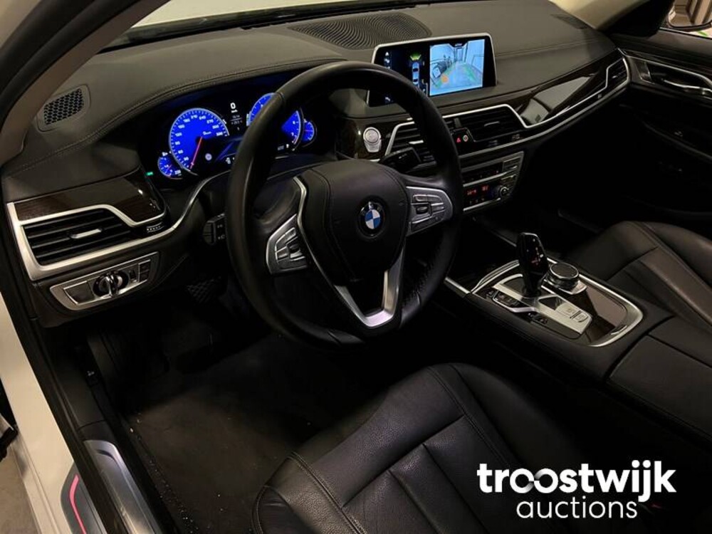 BMW 740i High Executive 326pk 2018 7-Serie, P-673-DS