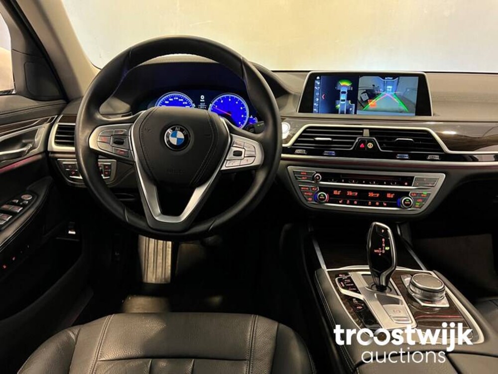 BMW 740i High Executive 326pk 2018 7-Serie, P-673-DS