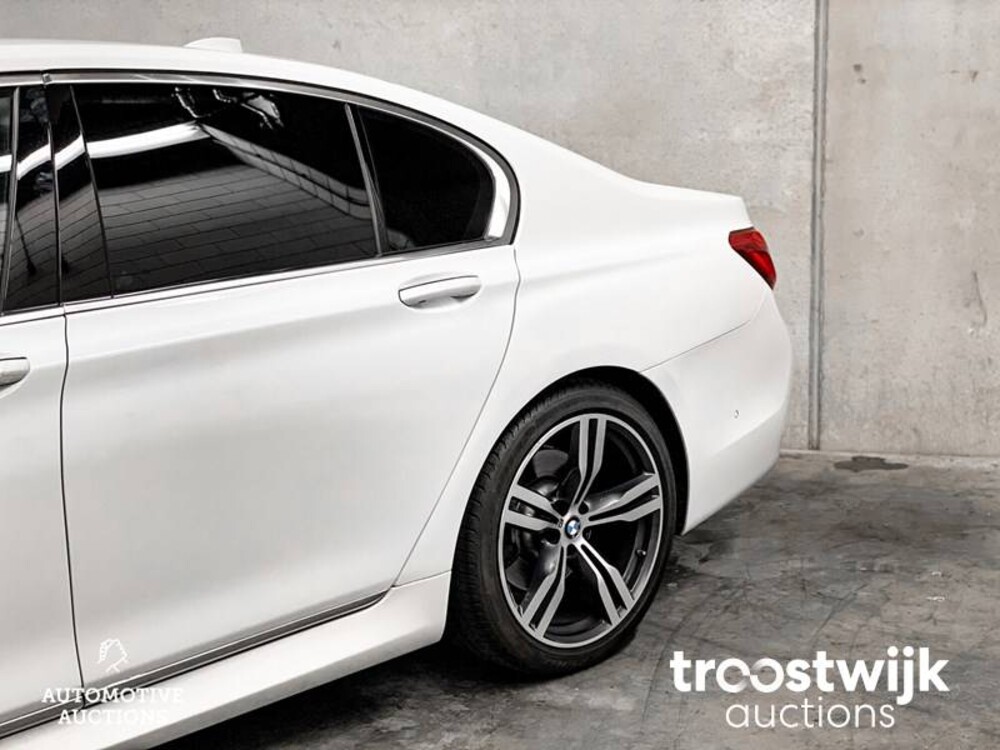 BMW 740i High Executive 326pk 2018 7-Serie, P-673-DS