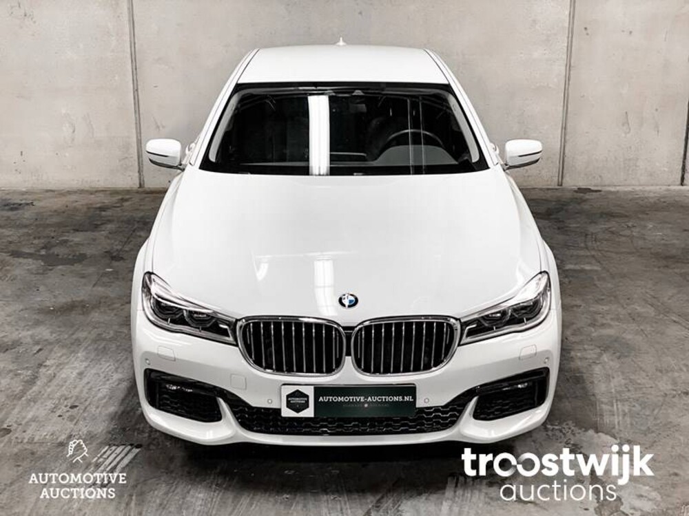 BMW 740i High Executive 326pk 2018 7-Serie, P-673-DS