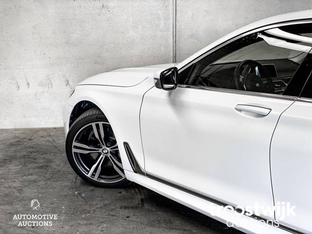 BMW 740i High Executive 326pk 2018 7-Serie, P-673-DS