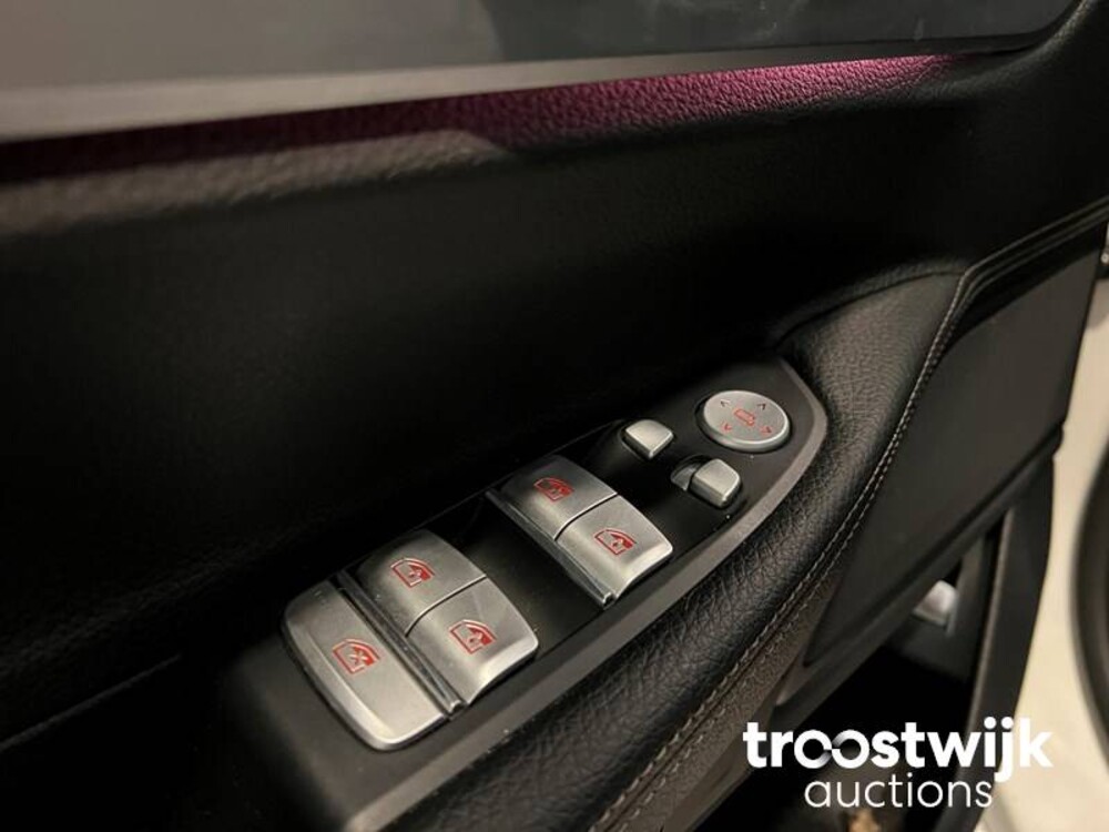 BMW 740i High Executive 326pk 2018 7-Serie, P-673-DS