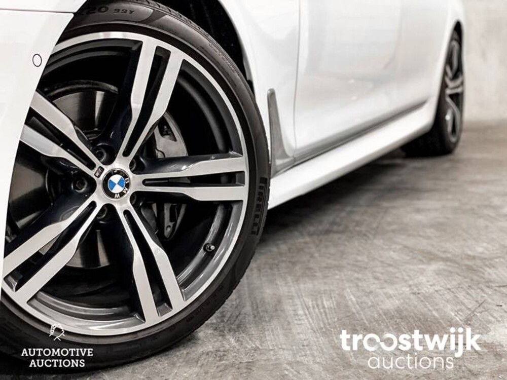 BMW 740i High Executive 326pk 2018 7-Serie, P-673-DS