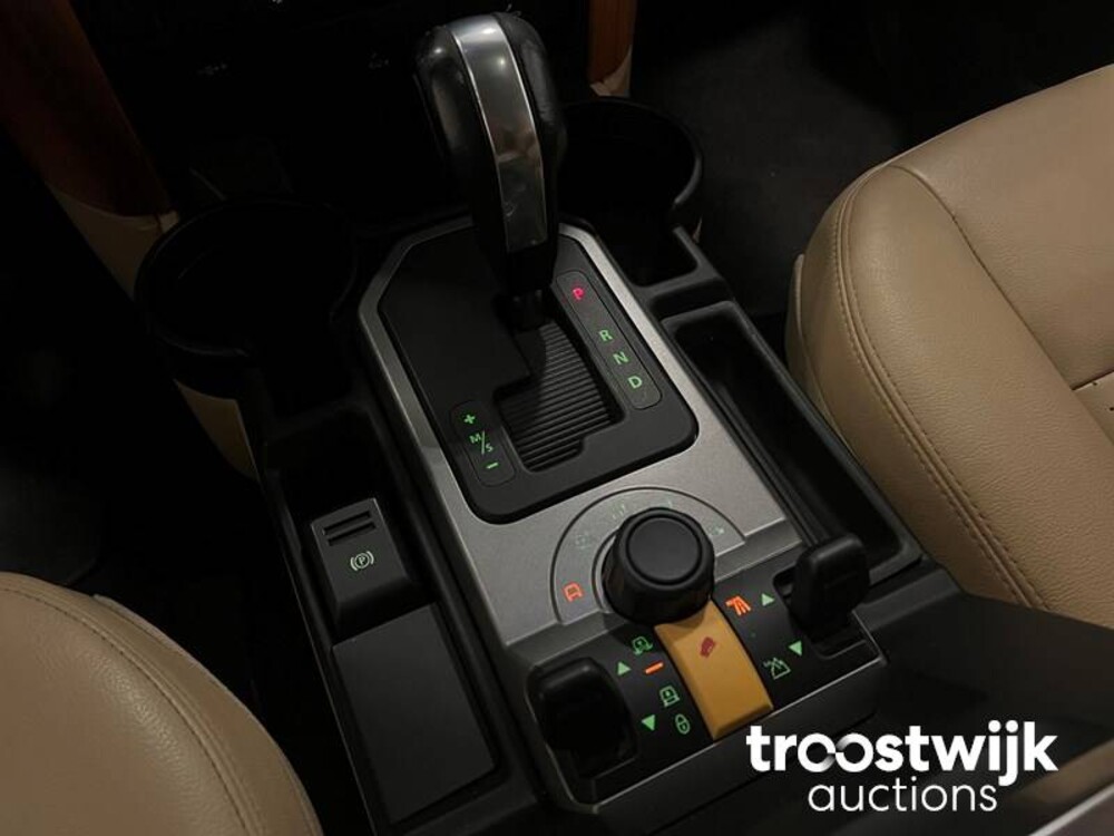 Land Rover Discovery 2.7 TdV6 HSE Premium 7-pers 190pk 2008, 98-ZG-XX