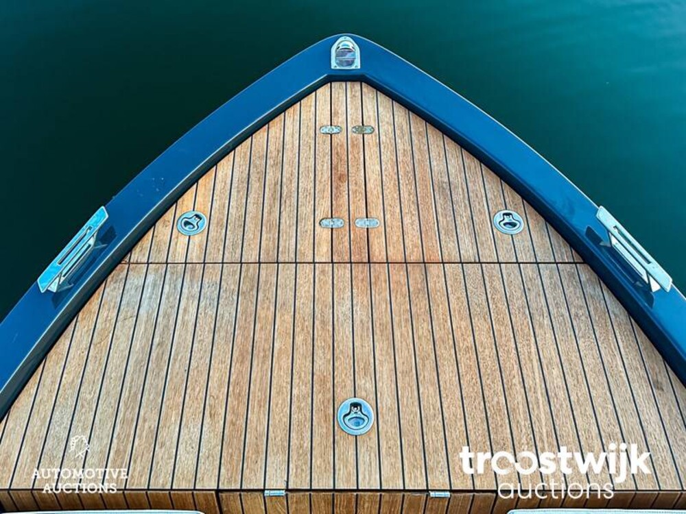 Frauscher 686 Lido 225pk V6 Volvo Penta DUOPROP