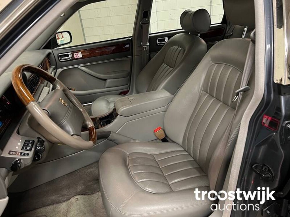 Jaguar Sovereign 4.0 241pk 1996, KF-887-F