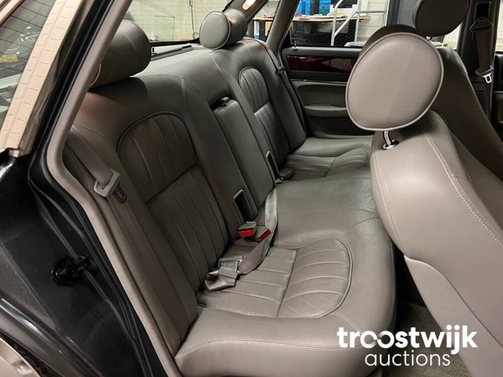 Jaguar Sovereign 4.0 241pk 1996, KF-887-F