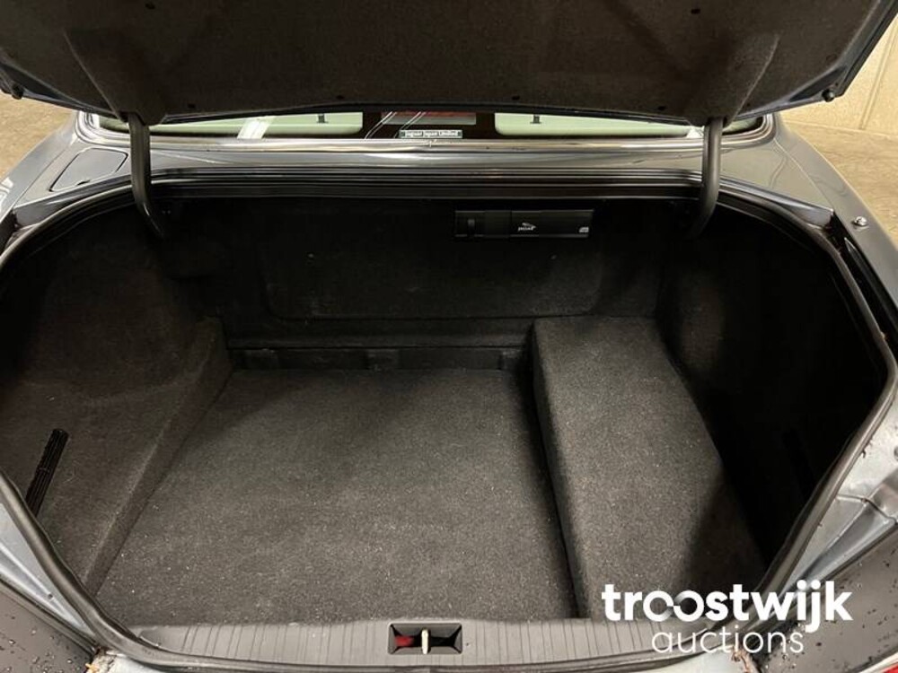 Jaguar Sovereign 4.0 241pk 1996, KF-887-F