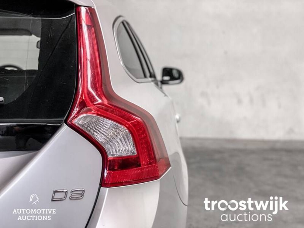 Volvo V60 2.0 D3 5-Cilinder Momentum 163pk 2011, 10-XRX-7