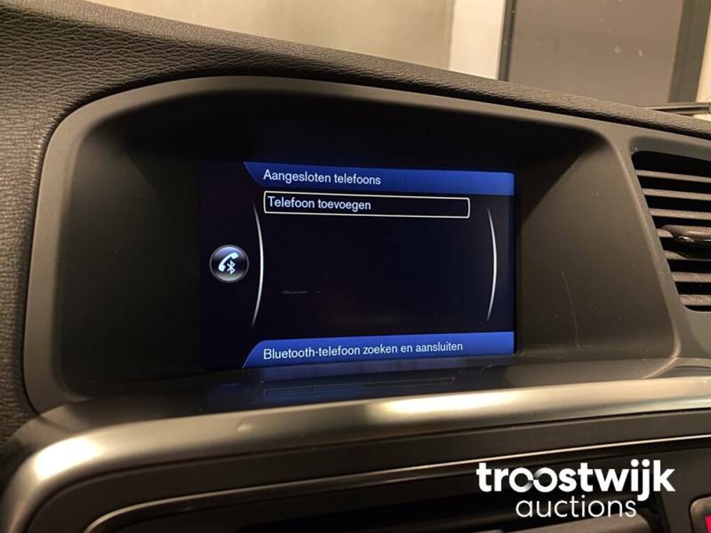 Volvo V60 2.0 D3 5-Cilinder Momentum 163pk 2011, 10-XRX-7