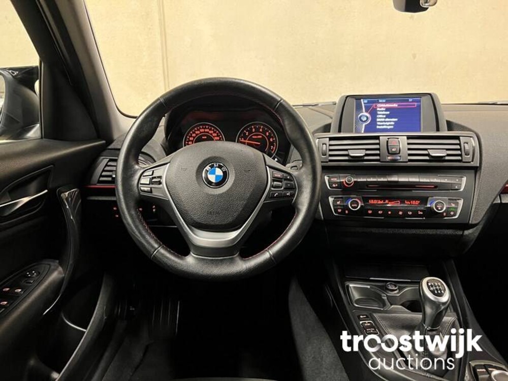 BMW 118i Sportline Business F20  1-serie 170pk 2012, J-413-GL