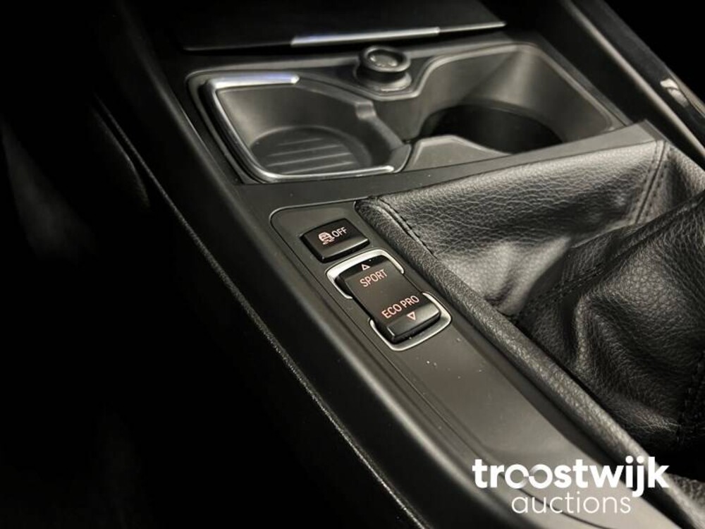 BMW 118i Sportline Business F20  1-serie 170pk 2012, J-413-GL