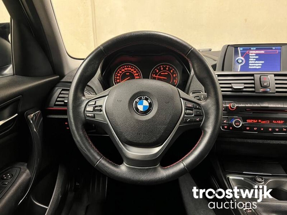 BMW 118i Sportline Business F20  1-serie 170pk 2012, J-413-GL