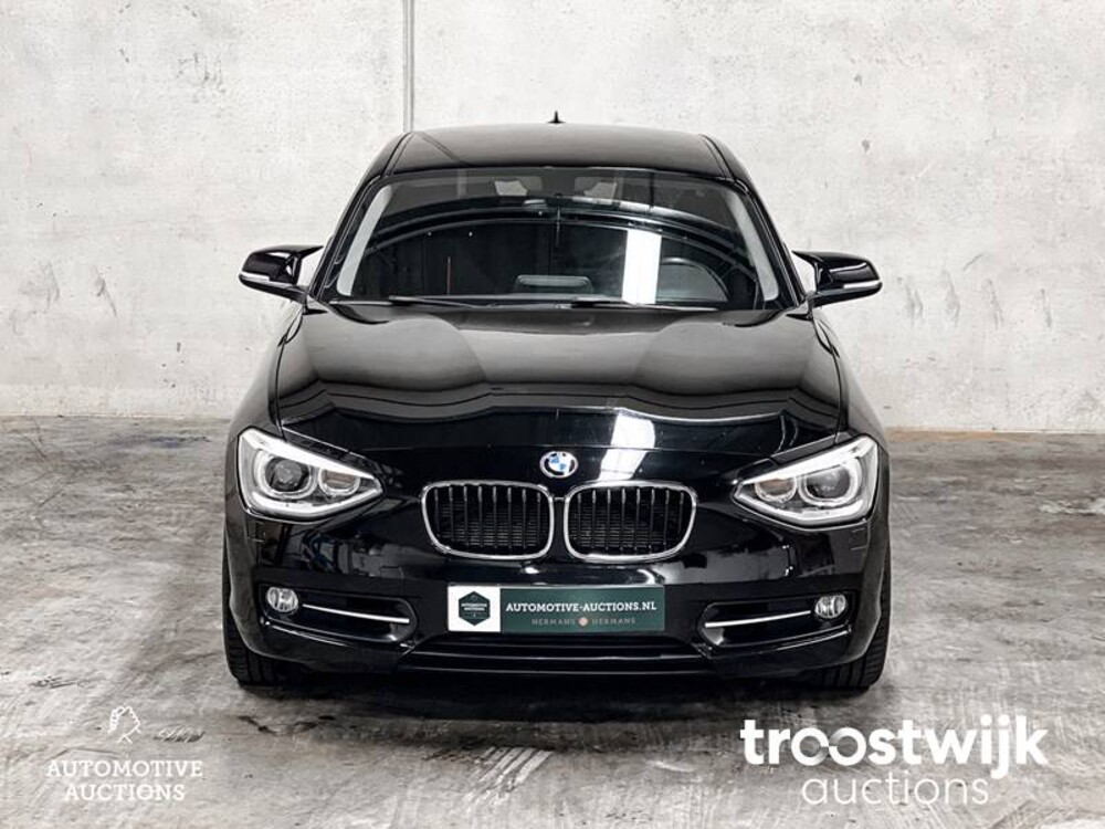 BMW 118i Sportline Business F20  1-serie 170pk 2012, J-413-GL