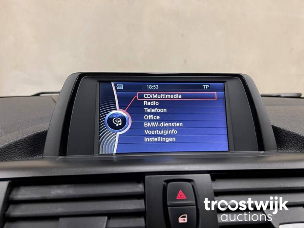 BMW 118i Sportline Business F20  1-serie 170pk 2012, J-413-GL