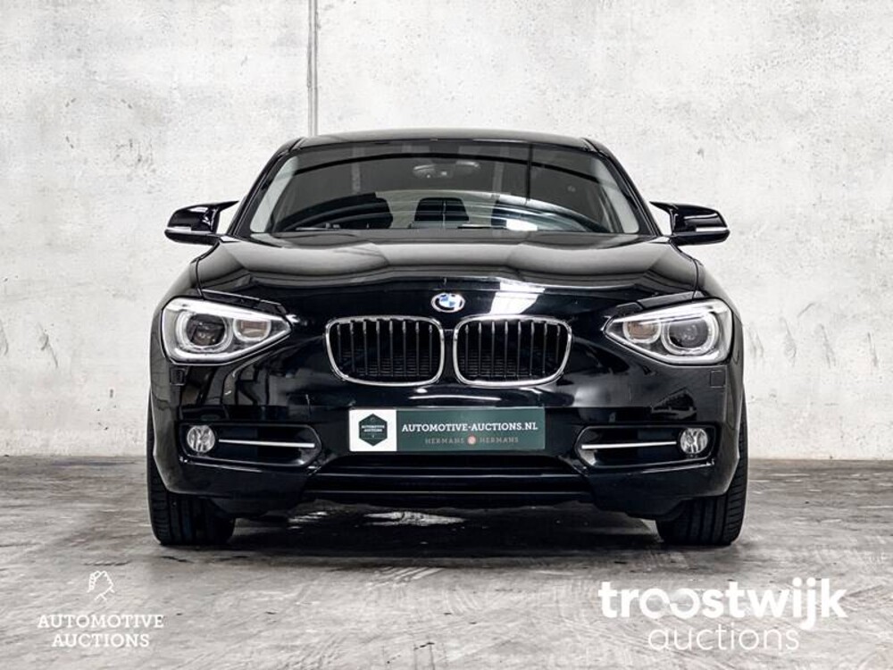 BMW 118i Sportline Business F20  1-serie 170pk 2012, J-413-GL