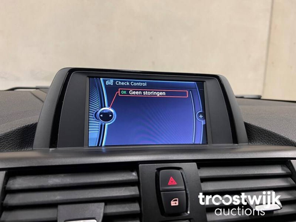 BMW 118i Sportline Business F20  1-serie 170pk 2012, J-413-GL