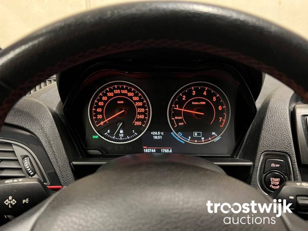 BMW 118i Sportline Business F20  1-serie 170pk 2012, J-413-GL