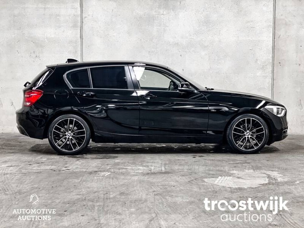 BMW 118i Sportline Business F20  1-serie 170pk 2012, J-413-GL