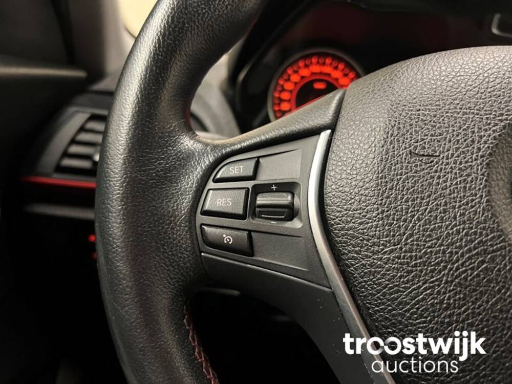 BMW 118i Sportline Business F20  1-serie 170pk 2012, J-413-GL