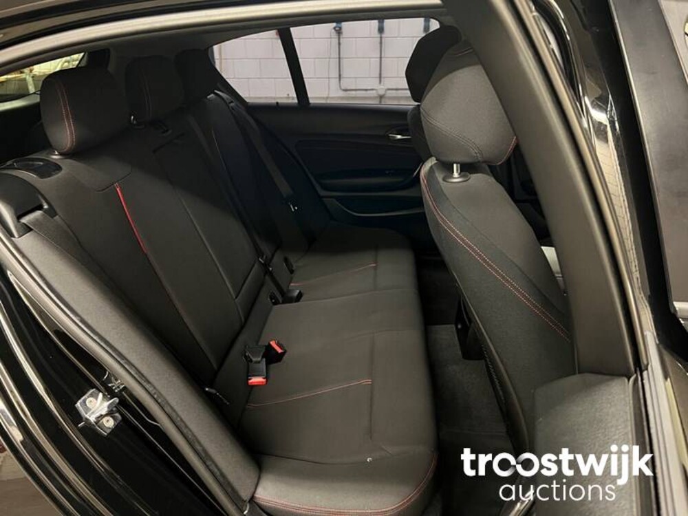 BMW 118i Sportline Business F20  1-serie 170pk 2012, J-413-GL