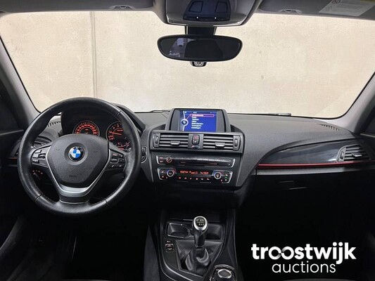 BMW 118i Sportline Business F20  1-serie 170pk 2012, J-413-GL