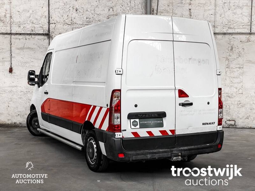Renault Master T33 2.3 dCi L2H2 Bedrijfswagen